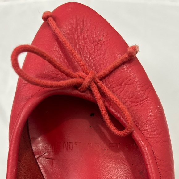 Vintage Red Ballet Flats with Bow/Ribbon Details - Picture 9 of 10